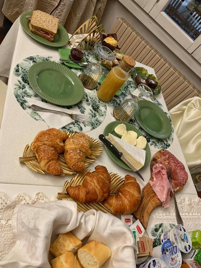 B&B Villa Tersius Trezzano sul Naviglio Bagian luar foto